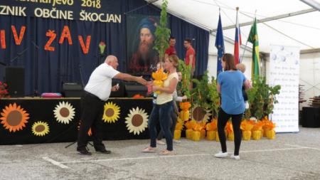 KNOBLEHARJEVO 2018 - Podaritev medovitih rastlin novorojenčkom občine Škocjan 4